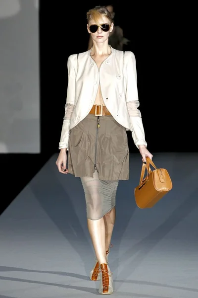 Look 13